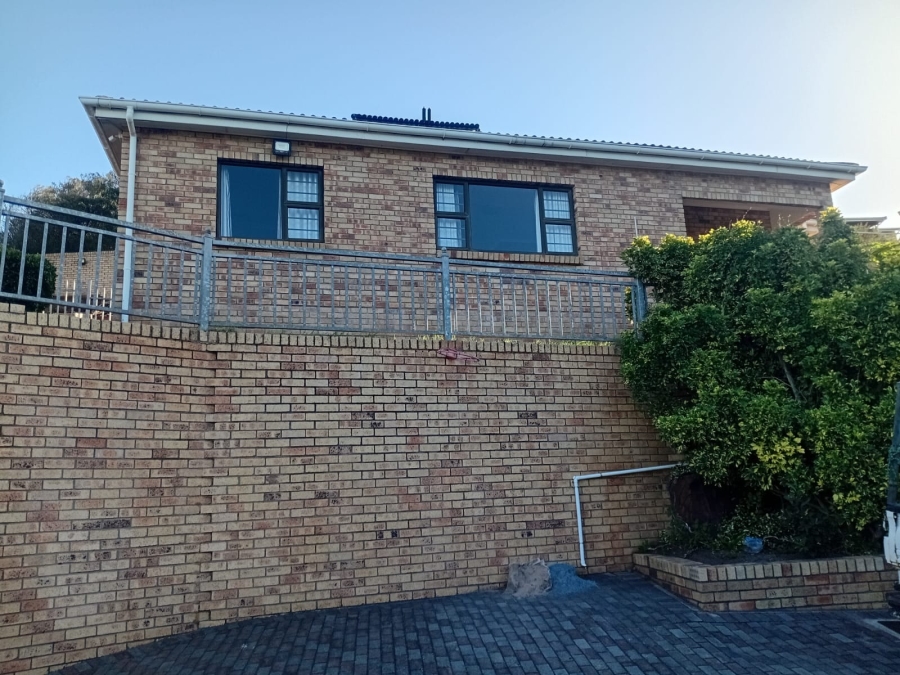 To Let 3 Bedroom Property for Rent in Gonubie North Eastern Cape